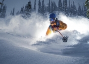 开云体育直播-雷霆对阵勇士，库里让比赛提前失去悬念