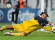 开云体育直播-绝境双雄，皇马奇迹夜与马丁内利的孤勇赞歌