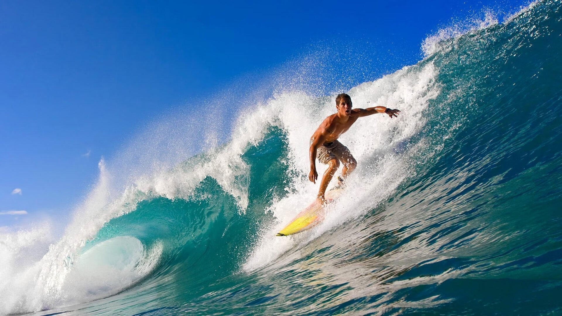 逆风翻盘,石宇奇扛起全队—中国羽毛球队绝境逢生的团队力量
